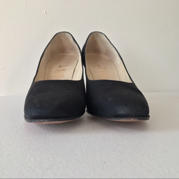 Saks Fifth Avenue Vintage Heels - Picture 3 of 7